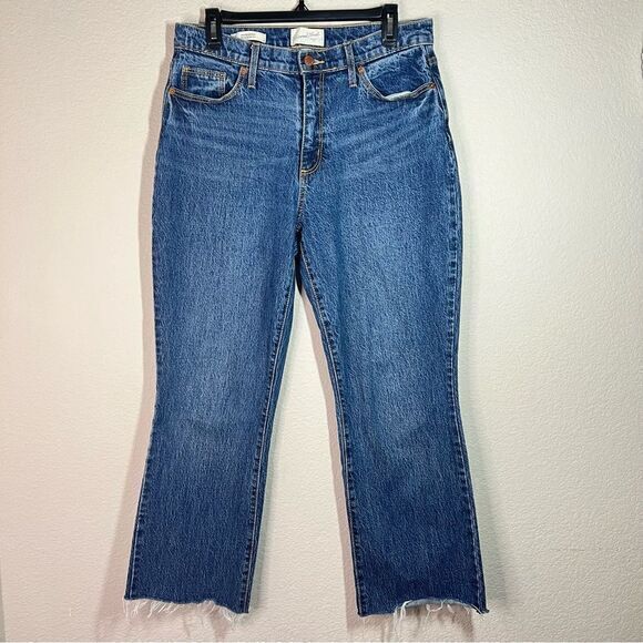 Universal Thread Blue High Rise Fringe Hem Boot Cut Jeans Women's‎ Size 8/29R - Picture 1 of 9